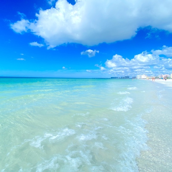 Meet your Posh Ambassador, Lisa - OFFERS WELCOME! - Picture 1 of 1